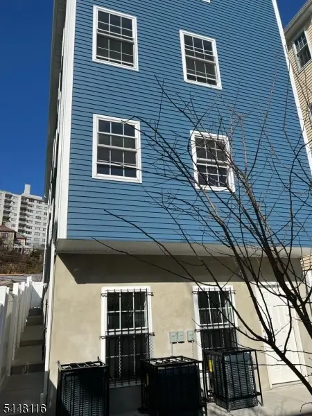 57 Woodside Pl, Newark, NJ 07104 - #1