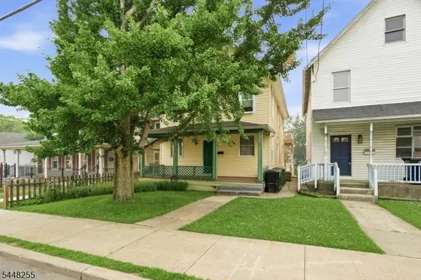 39 Broad St, Washington Boro, NJ 07882