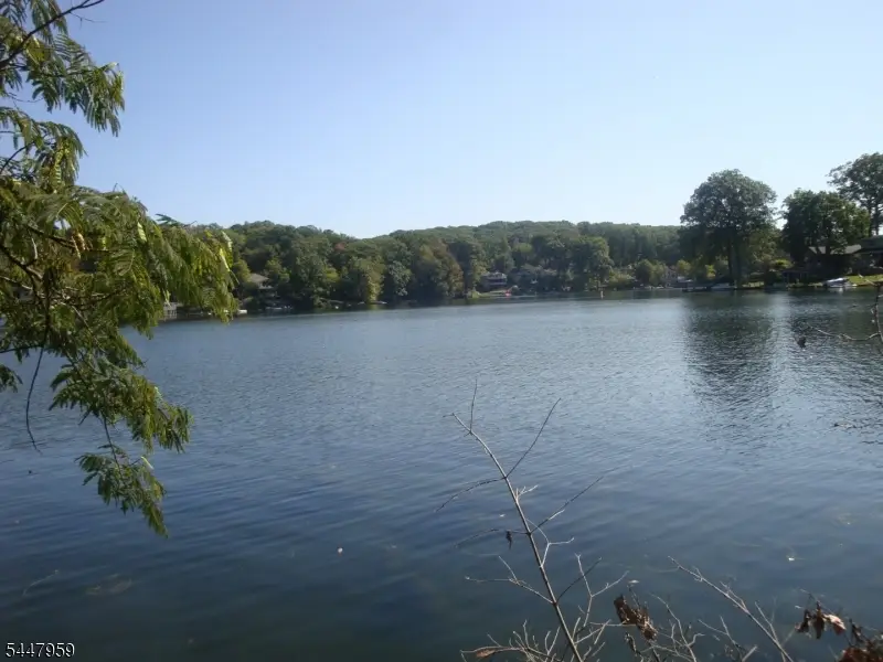 207 Hudson Ave, Hopatcong, NJ 07843 - #2