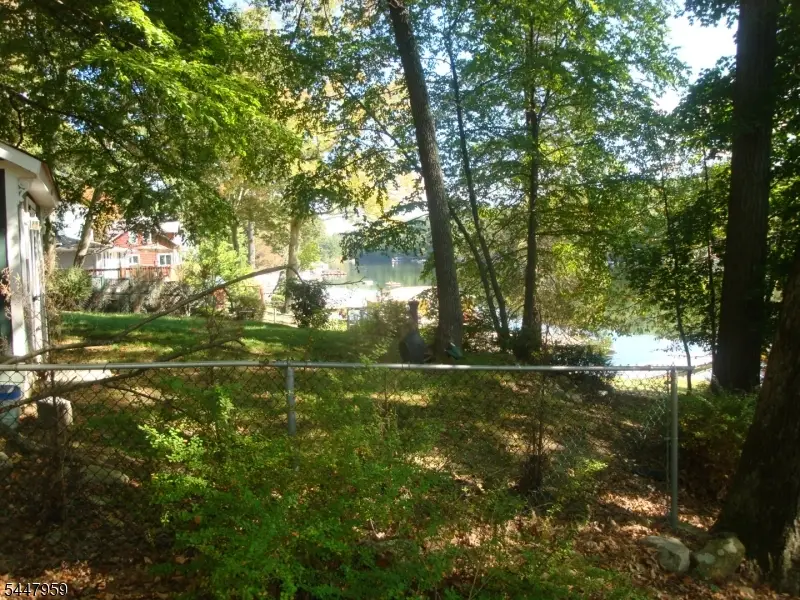 207 Hudson Ave, Hopatcong, NJ 07843 - #3