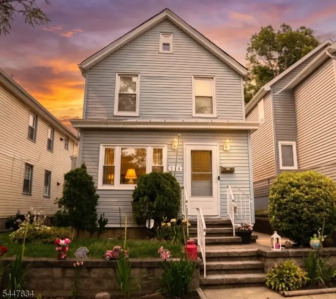 264 Sherman St, Passaic, NJ 07055 - #1