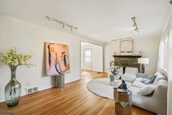 28 Johnson Ave, Teaneck Twp., NJ 07666