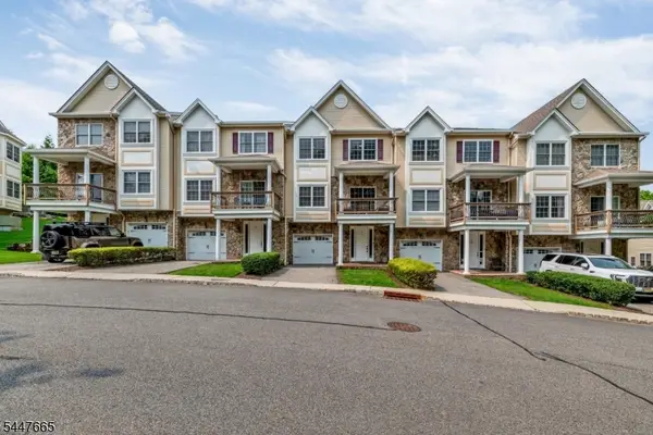 15 Halina Ln, Butler Boro, NJ 07405