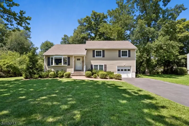11 Colonial Way, Livingston, NJ 07039 - #1