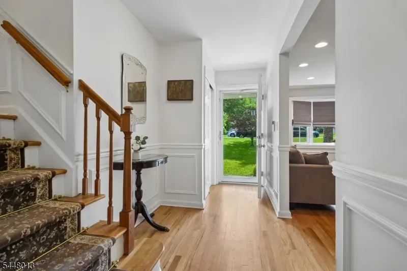 11 Colonial Way, Livingston, NJ 07039 - #2