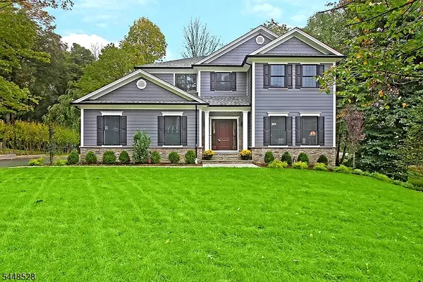 184 Hickory Tavern Rd, Long Hill Twp., NJ 07933