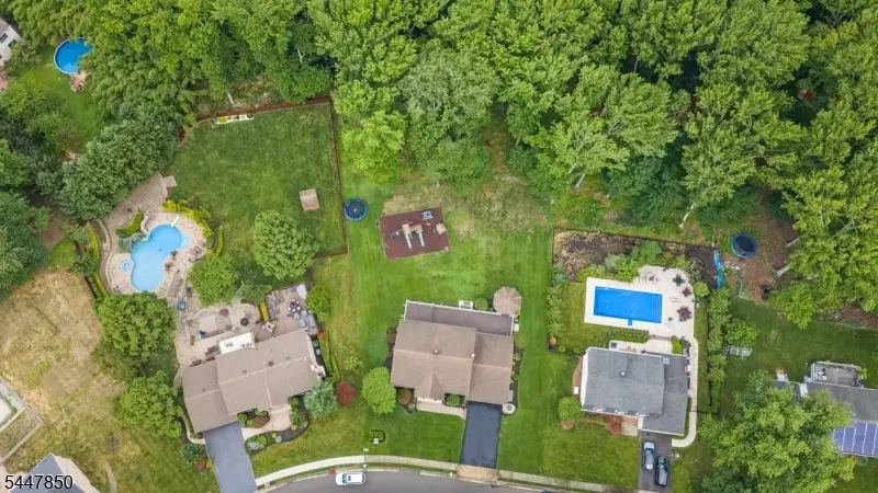 5 Brookside Cir, Marlboro Township, NJ 07746 - #3