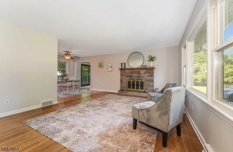 2 Glenway Dr, Raritan, NJ 08822 - #3