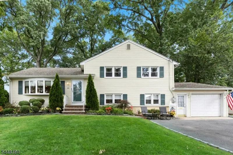 52 Grand Street, Clark, NJ 07066 - #1