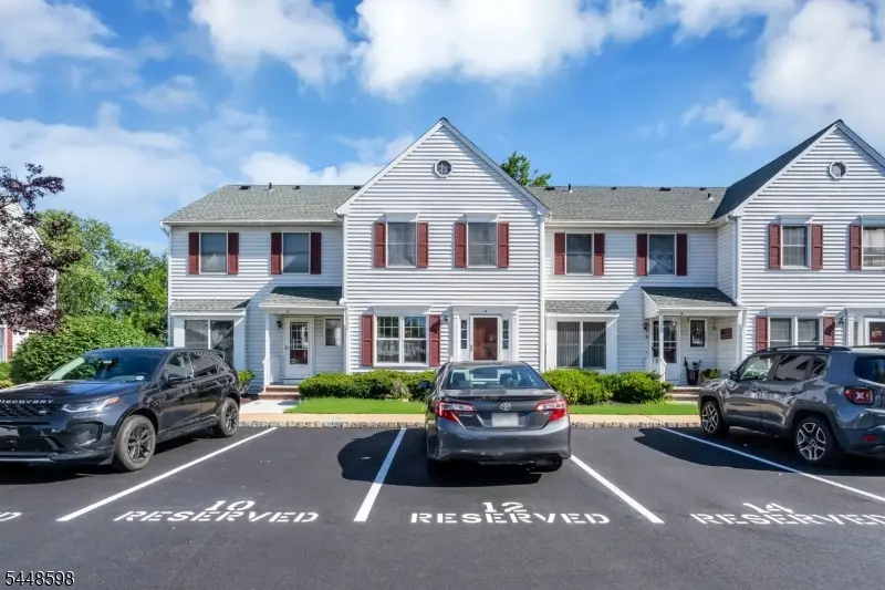 14 Giles Biondi Ct, Bound Brook, NJ 08805 - #1