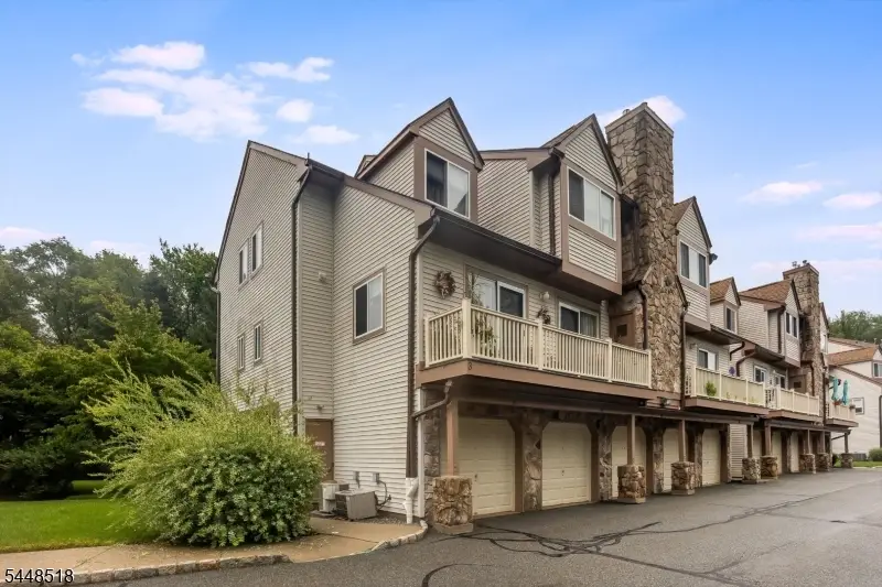 141 Woods Edge Dr #141, Succasunna, NJ 07876 - #1