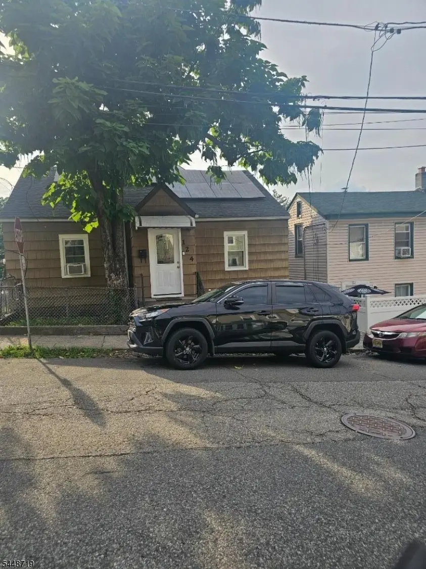 251 Dixon Ave, Paterson, NJ 07501 - #2