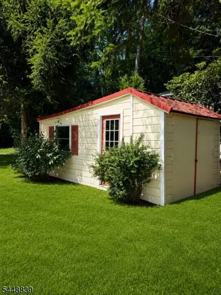 23 Notch Rd, Newfoundland, NJ 07435 - #3