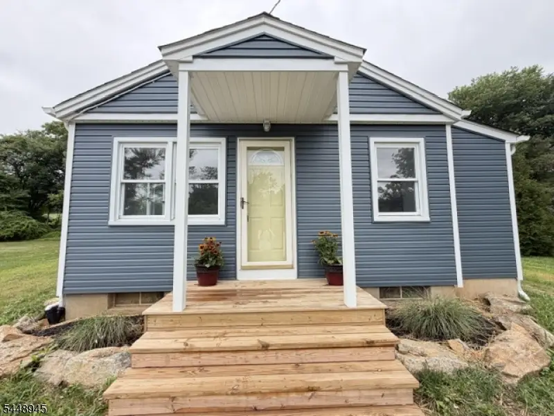 6 Maple Ln, Hampton, NJ 08827 - #3
