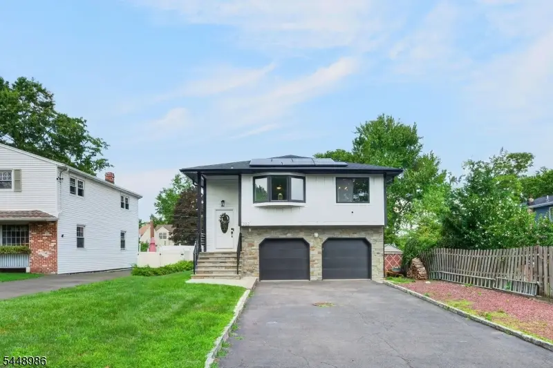 202 Tuttle St, Dunellen, NJ 08812 - #2