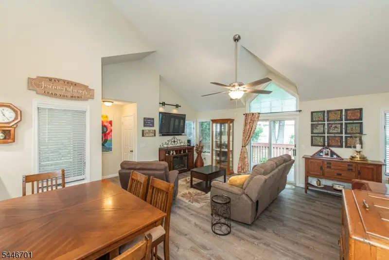 20 Petersburg Ct, Oak Ridge, NJ 07438 - #3