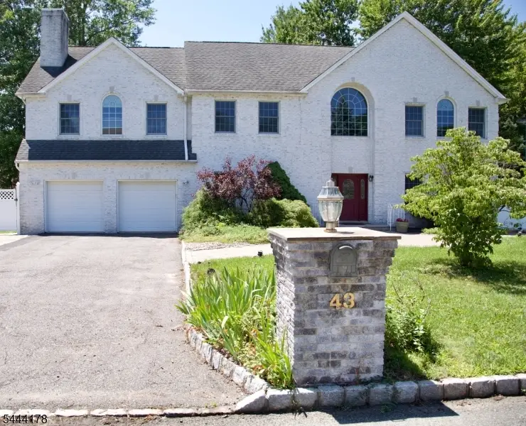 43 Cleveland Ave, East Hanover, NJ 07936 - #2