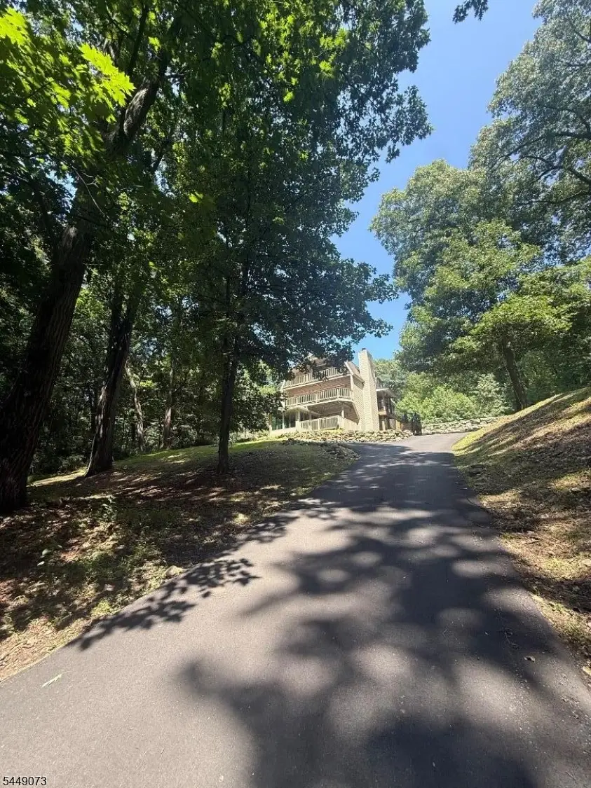 352 Buckhorn Dr, White, NJ 07823 - #3