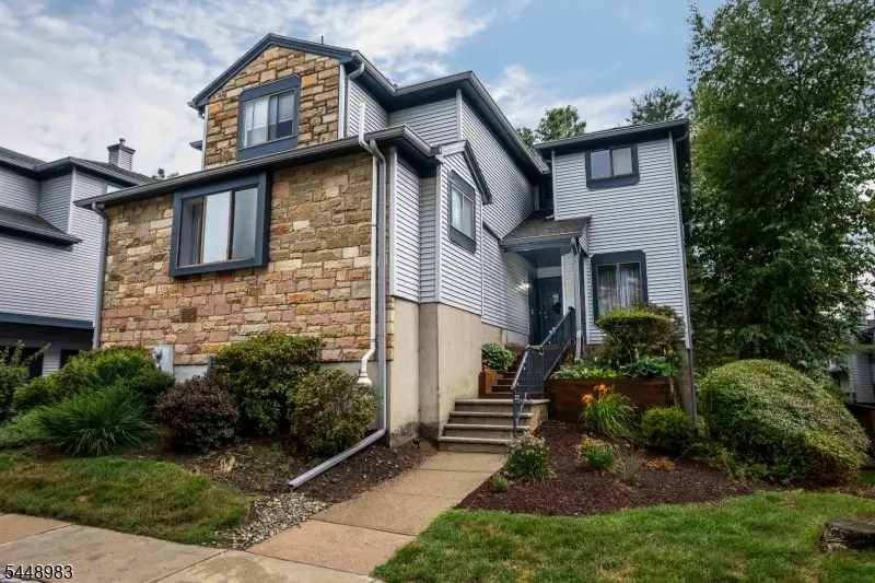 58 Overlook Dr, Independence, NJ 07840 - #1