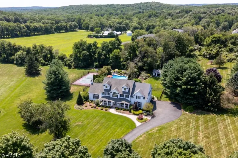 5 Sun Valley Way, Washington, NJ 07853 - #1