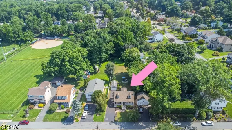 9 Woodmere Rd, West Caldwell, NJ 07006 - #2