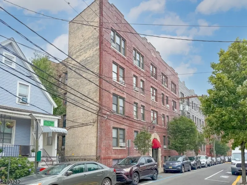 523-25 34th St #D1, Union City, NJ 07087 - #1