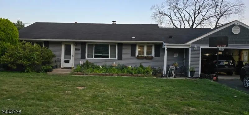 1123 Dukes Pkwy, Manville, NJ 08835 - #2