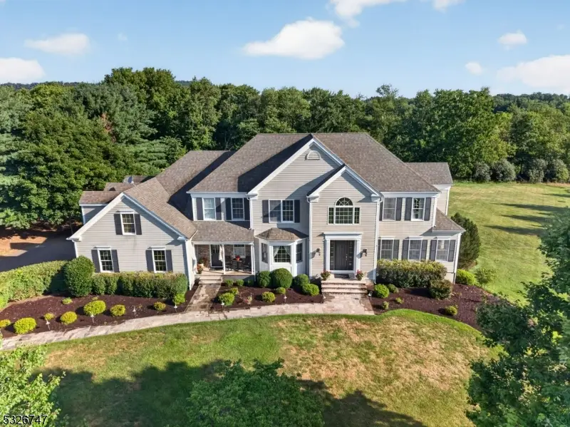 13 Militia Rd, Readington, NJ 08889 - #2