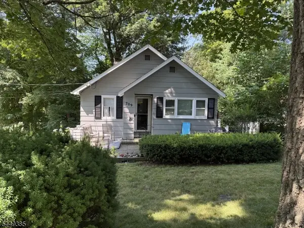 209 Wawayanda Rd, Vernon Twp., NJ 07422