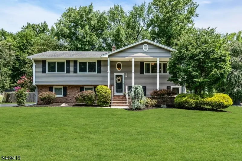 1245 Sunnyfield Ln, Scotch Plains, NJ 07076 - #1