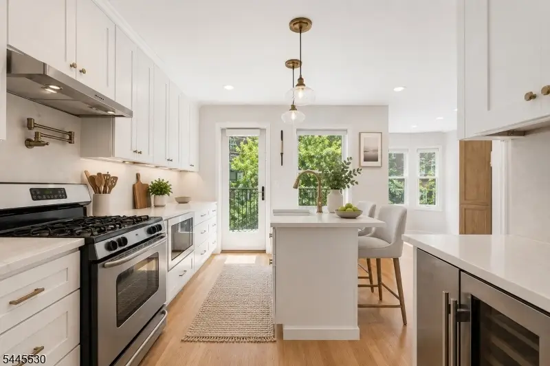 128 Jackson St #2B, Hoboken, NJ 07030 - #2