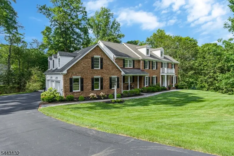 4 Linsey Ct, Mendham, NJ 07945 - #2