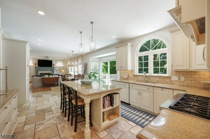 108 Washington Ave, Basking Ridge, NJ 07920 - #3