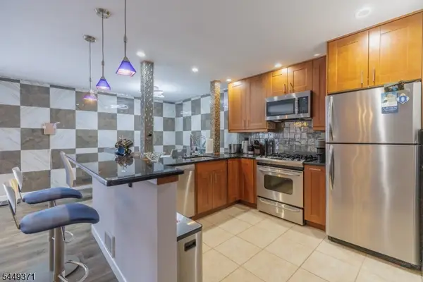1190 W St George #C 31, Linden City, NJ 07036