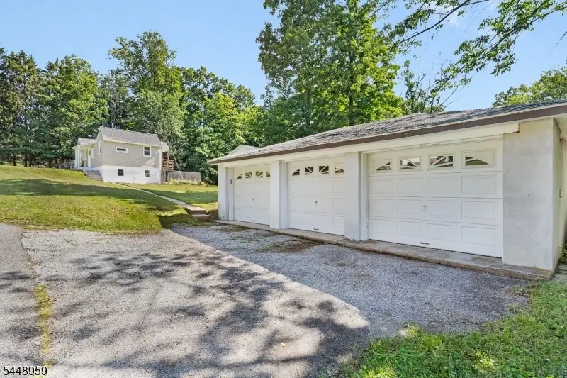 185 W Mountain Rd, Sparta, NJ 07871 - #2
