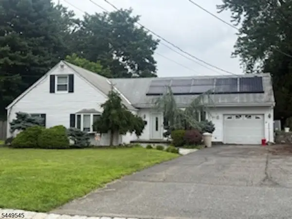 29 Village Rd, Pequannock Twp., NJ 07444