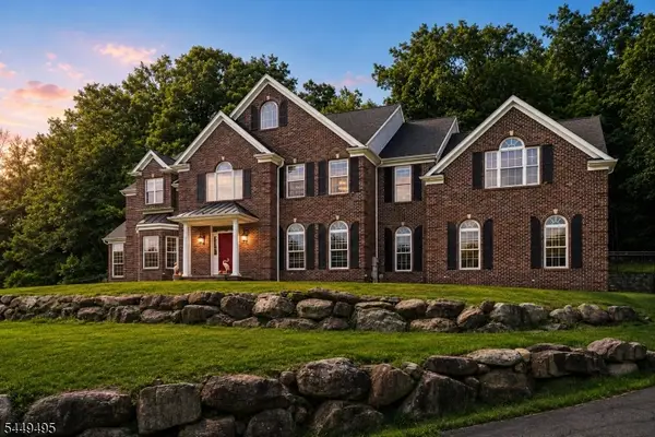 15 Ascot Ln, Byram Twp., NJ 07871