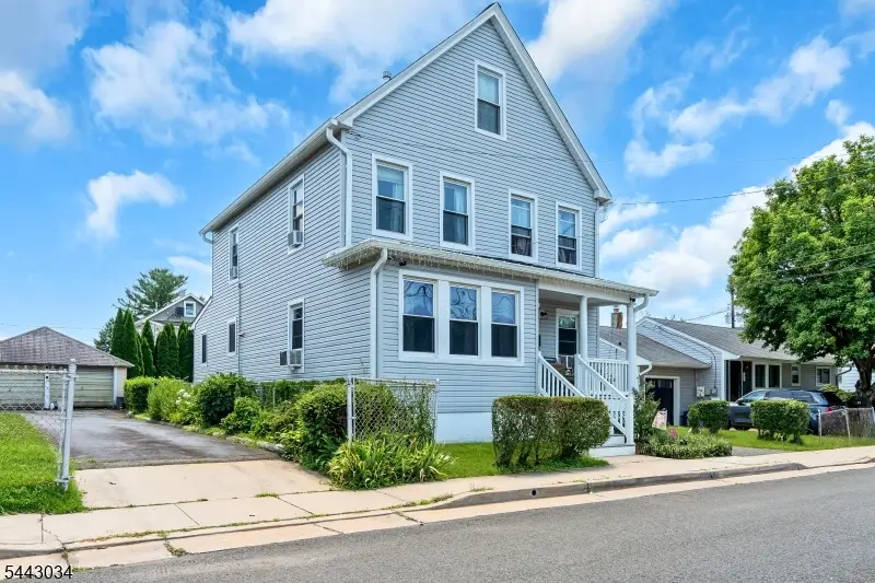 41-43 Dakota St, Manville, NJ 08835 - #3