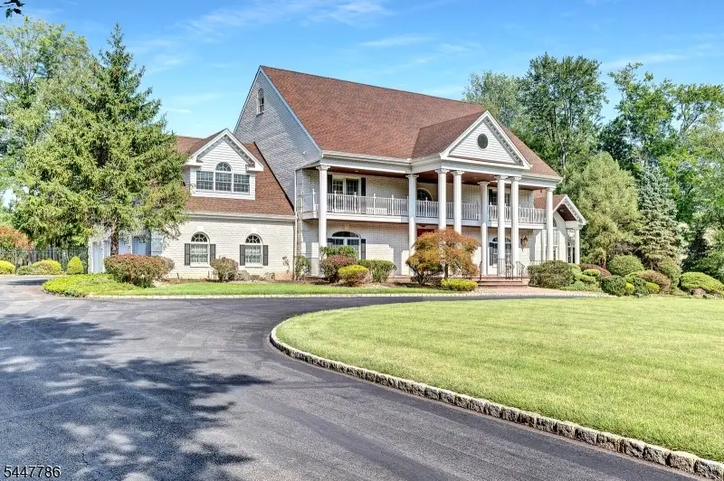 9 Wexford Ct, Warren, NJ 07059 - #3
