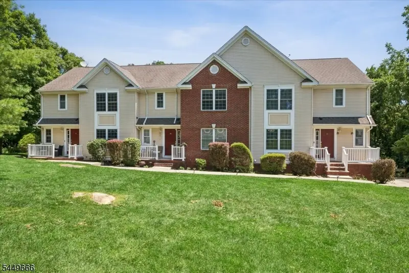 52 Henry Ct, Mount Arlington, NJ 07856 - #1