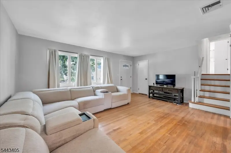 612 Betsy Ross Pl, Bound Brook, NJ 08805 - #3