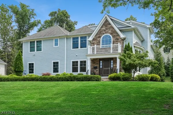 2 Troy Dr, Millburn Twp., NJ 07078