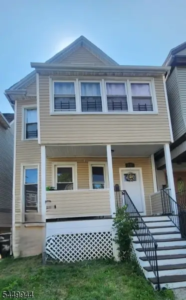 236 Halsted St, East Orange City, NJ 07018