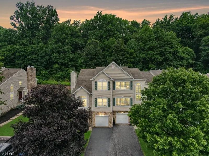 95 Pinehurst Dr, Washington, NJ 07882 - #1