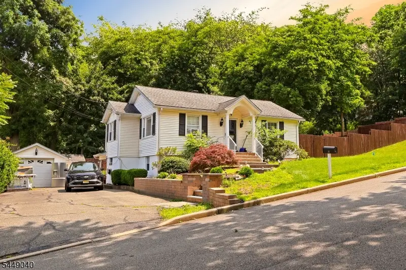 10 4th Ave, Mine Hill, NJ 07803 - #1