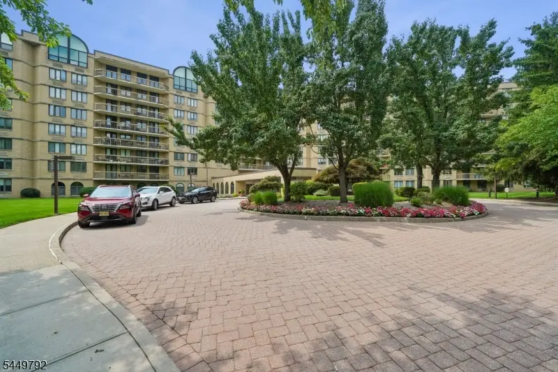 10 Smith Manor Blvd #820, West Orange, NJ 07052 - #1