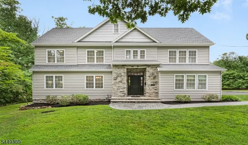 5 Harrison Dr, Berkeley Heights, NJ 07922 - #2