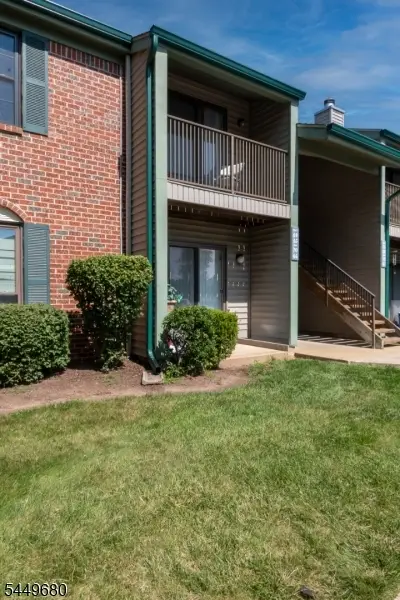 69 Taylor Dr, Franklin Park, NJ 08823 - #1