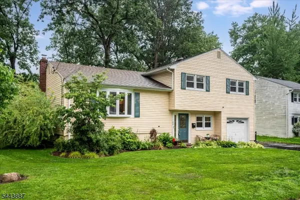 49 Crestmont Rd, West Orange Twp., NJ 07052