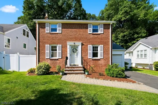 11 Monroe Avenue, Roseland Boro, NJ 07068